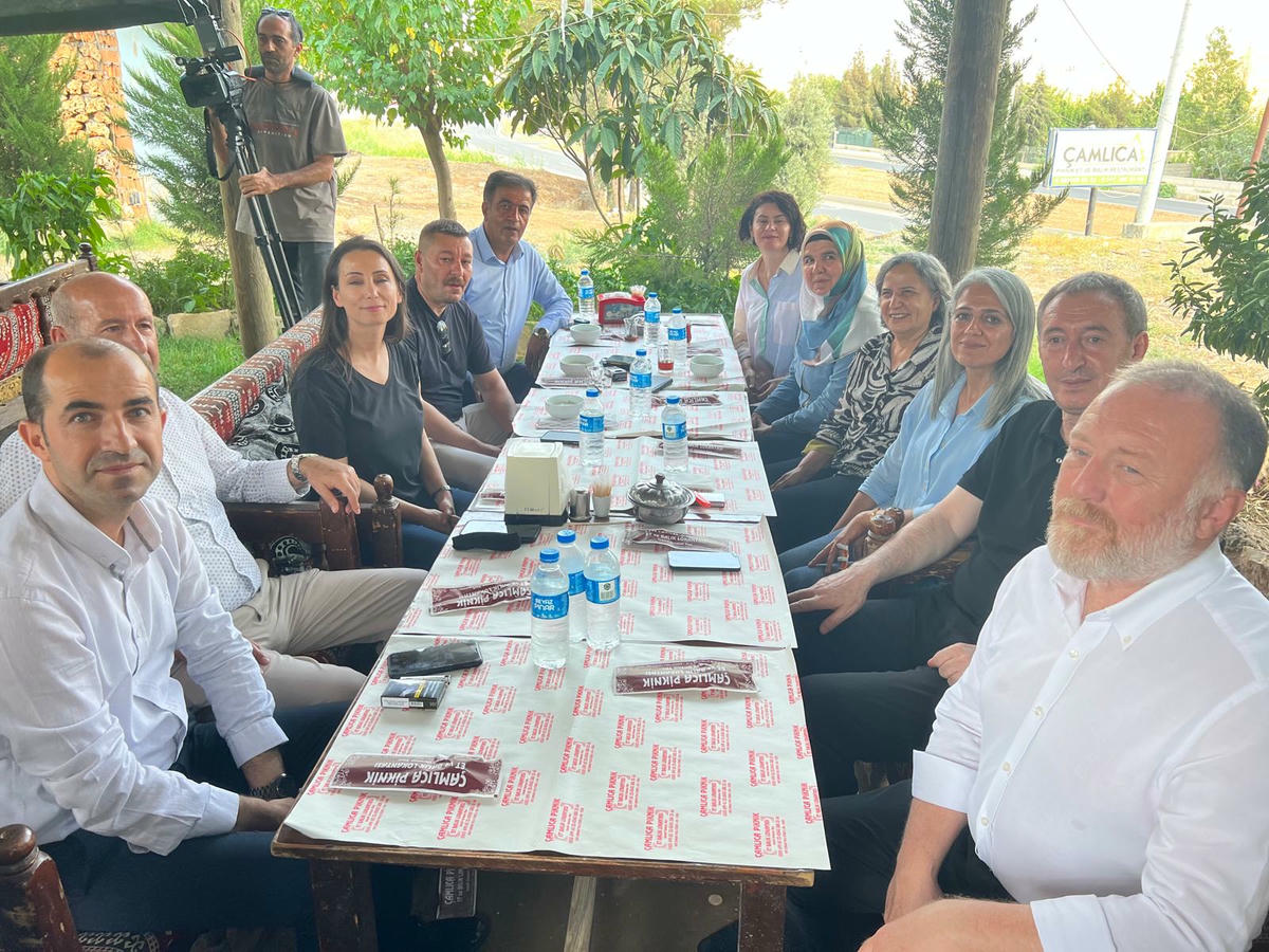 Tuncer Bakırhan: Gençlerin cenazelerini değil barışı omuzlayacağız